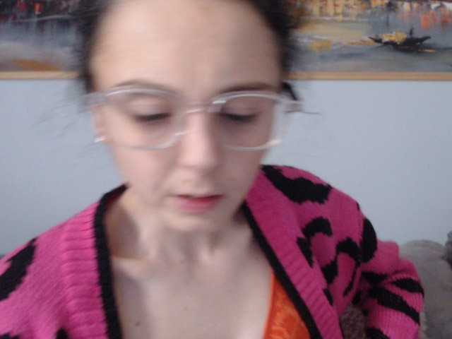 Live sex webcam photo for cleophee #277835476