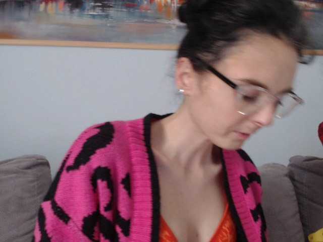 Live sex webcam photo for cleophee #277836680