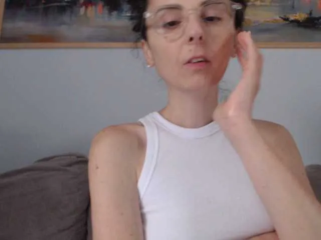 Live sex webcam photo for cleophee #287943044
