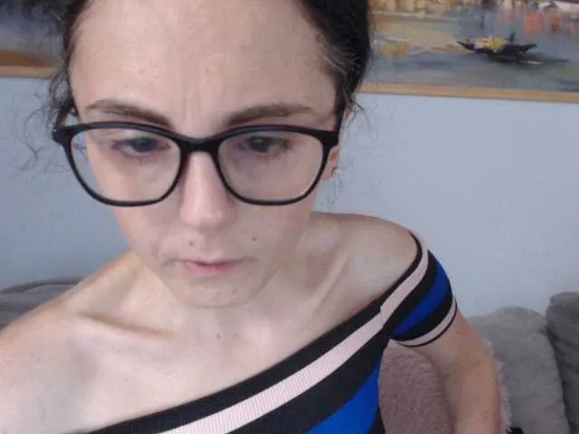 Live sex webcam photo for cleophee #287943047