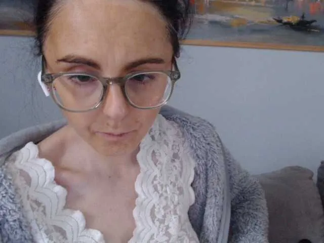Live sex webcam photo for cleophee #290360308