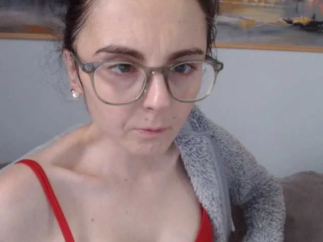 Live sex webcam photo for cleophee #290439117