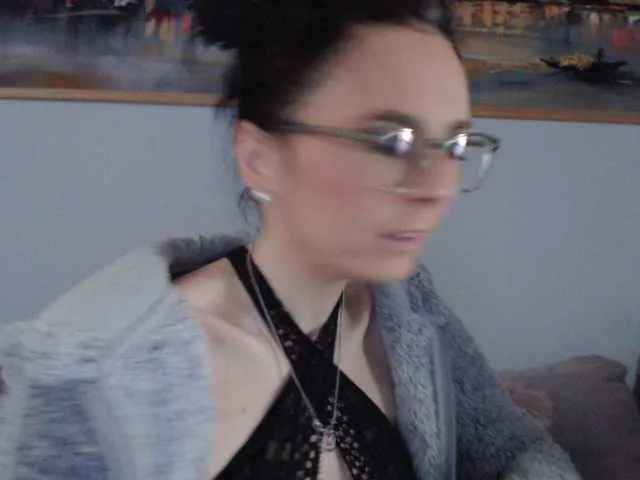 Live sex webcam photo for cleophee #290487265