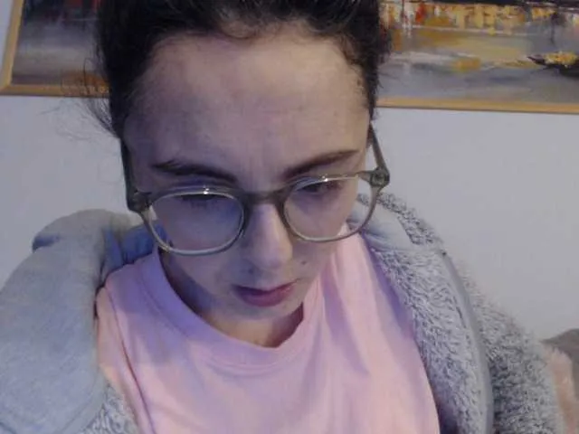 Live sex webcam photo for cleophee #290580643