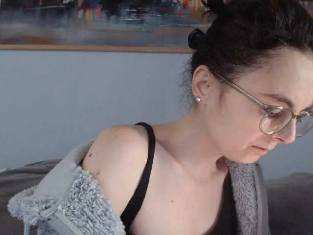 Live sex webcam photo for cleophee #290613980