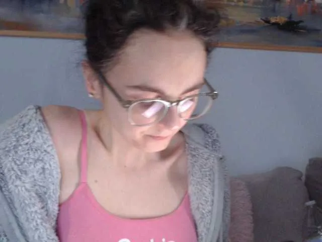 Live sex webcam photo for cleophee #290635545