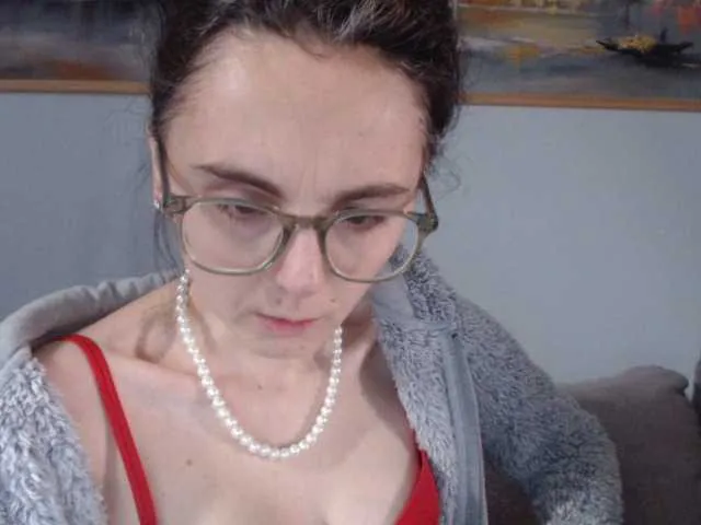 Live sex webcam photo for cleophee #290676263