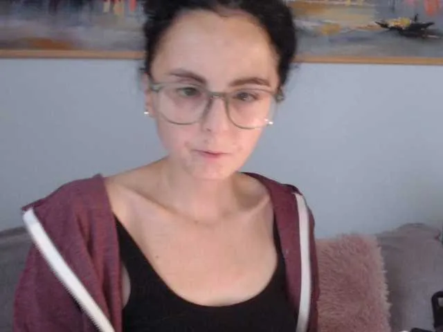 Live sex webcam photo for cleophee #290975772
