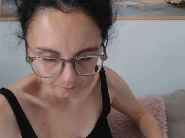 Live sex webcam photo for cleophee #290977294