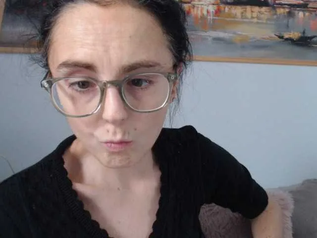 Live sex webcam photo for cleophee #291131483