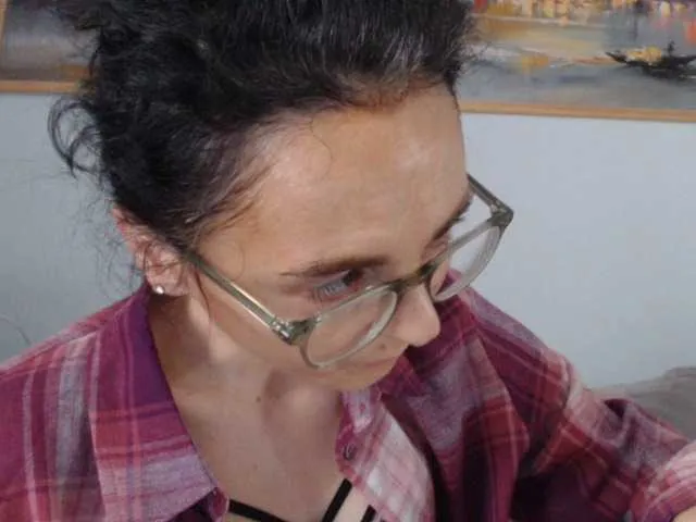 Live sex webcam photo for cleophee #291137712