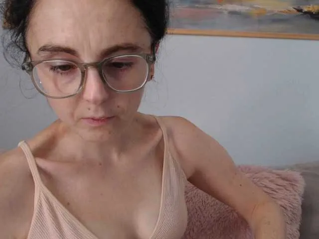 Live sex webcam photo for cleophee #291292625