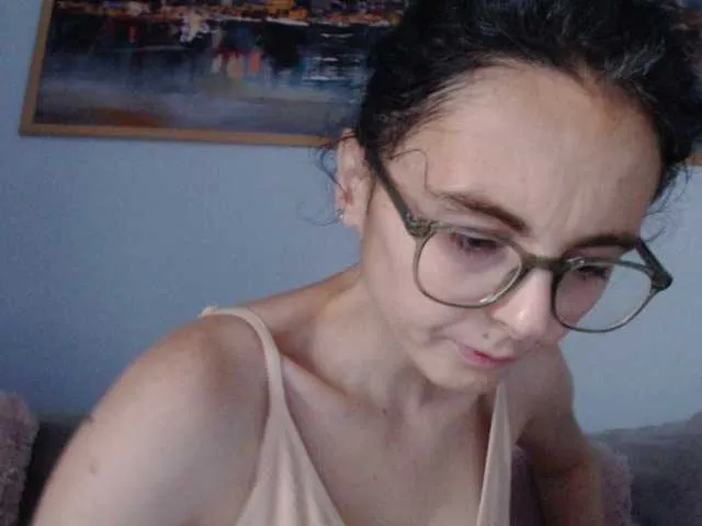 Live sex webcam photo for cleophee #291317927
