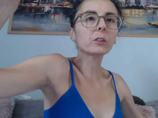 Live sex webcam photo for cleophee #291494731