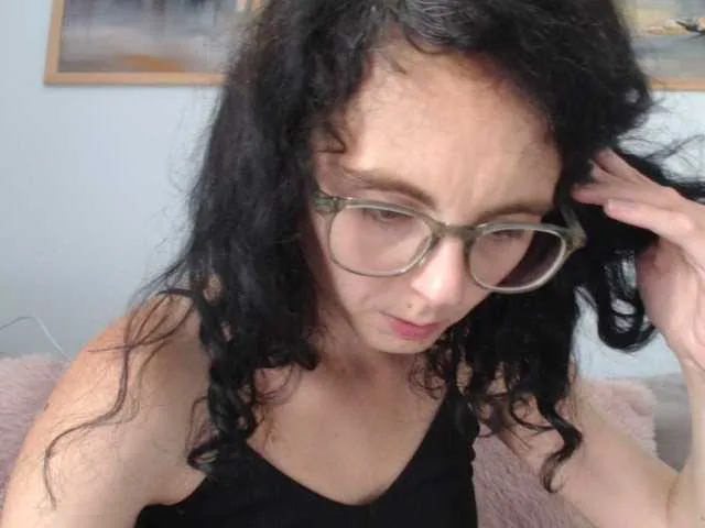 Live sex webcam photo for cleophee #291535022