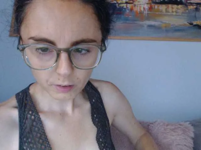 Live sex webcam photo for cleophee #291567710