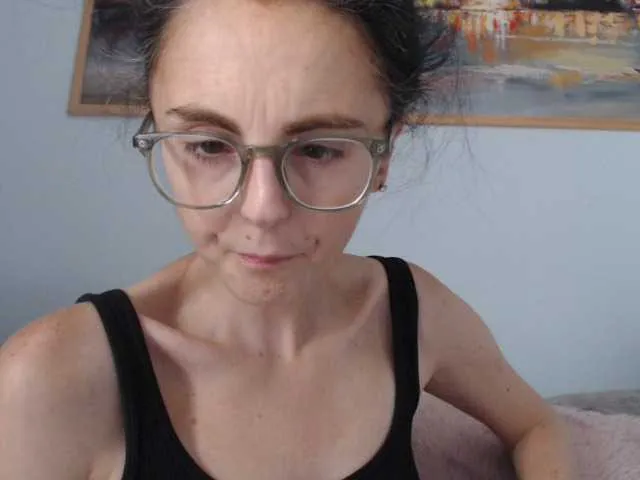 Live sex webcam photo for cleophee #291582356