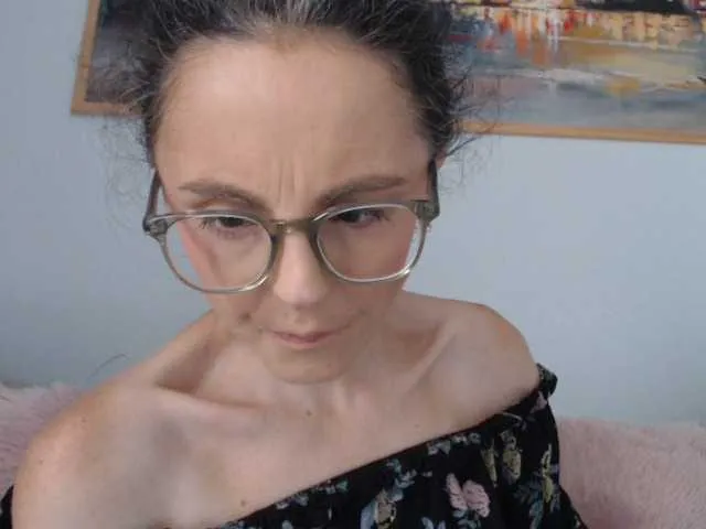 Live sex webcam photo for cleophee #291588690