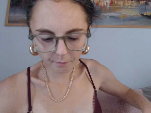 Live sex webcam photo for cleophee #291593858