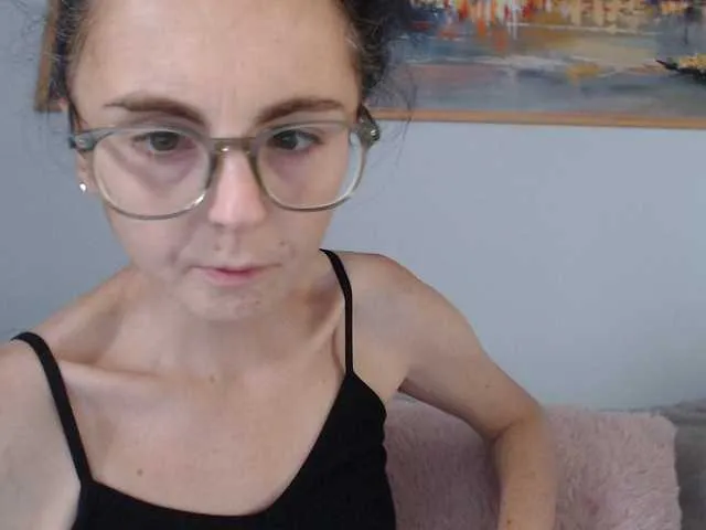 Live sex webcam photo for cleophee #291600658