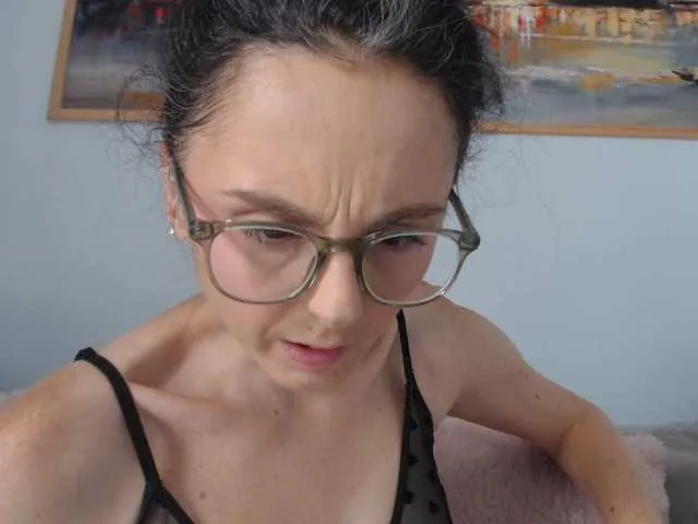 Live sex webcam photo for cleophee #291615903