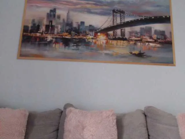 Live sex webcam photo for cleophee #291647053