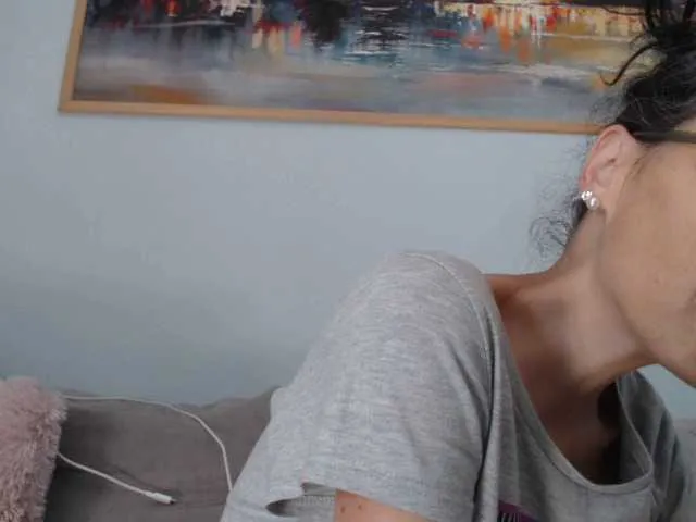 Live sex webcam photo for cleophee #291720843