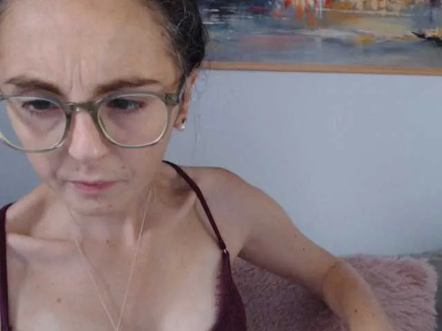 Live sex webcam photo for cleophee #291731515