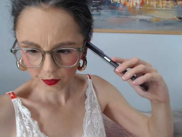 Live sex webcam photo for cleophee #291740471
