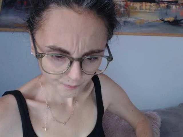 Live sex webcam photo for cleophee #291775973