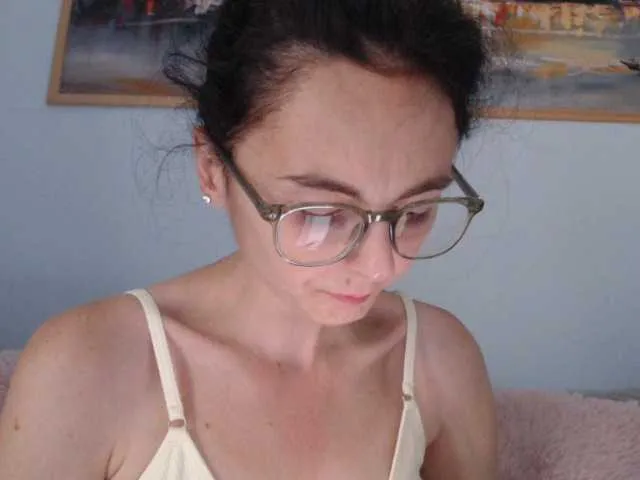 Live sex webcam photo for cleophee #291845414