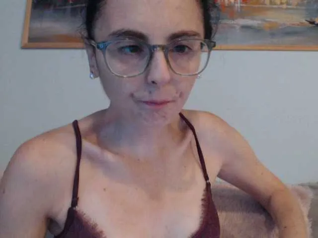 Live sex webcam photo for cleophee #291877370