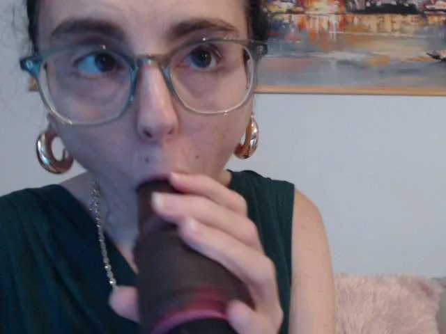 Live sex webcam photo for cleophee #291978899