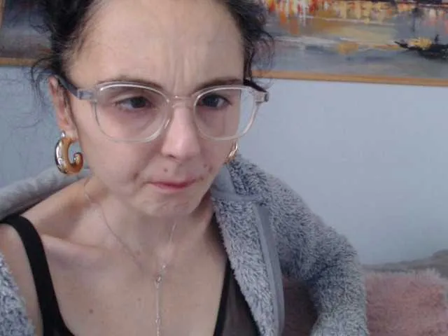 Live sex webcam photo for cleophee #292793444