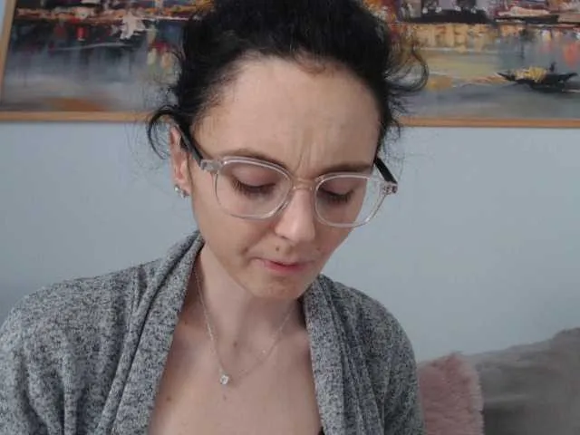 Live sex webcam photo for cleophee #293398342