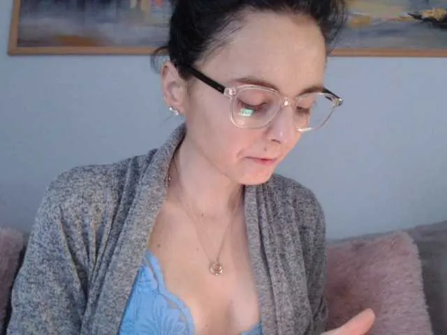 Live sex webcam photo for cleophee #293403665