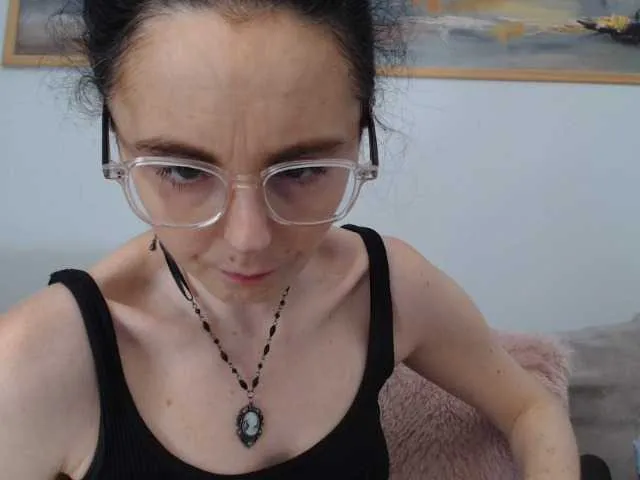 Live sex webcam photo for cleophee #293501062