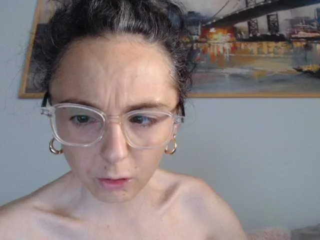 Live sex webcam photo for cleophee #293888272