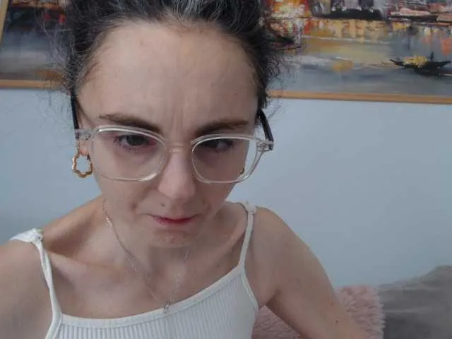 Live sex webcam photo for cleophee #293939359