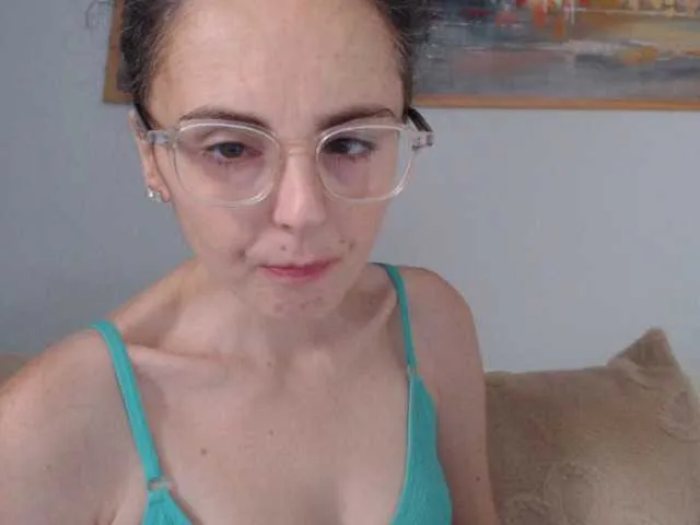 Live sex webcam photo for cleophee #294058232