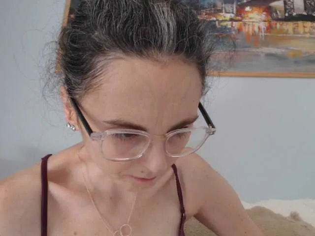 Live sex webcam photo for cleophee #294090868