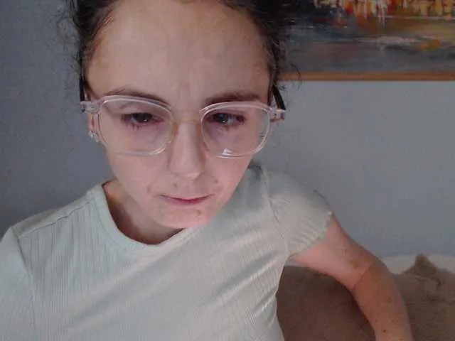 Live sex webcam photo for cleophee #294104827