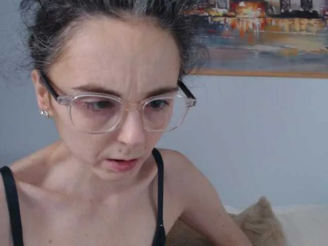 Live sex webcam photo for cleophee #294171387