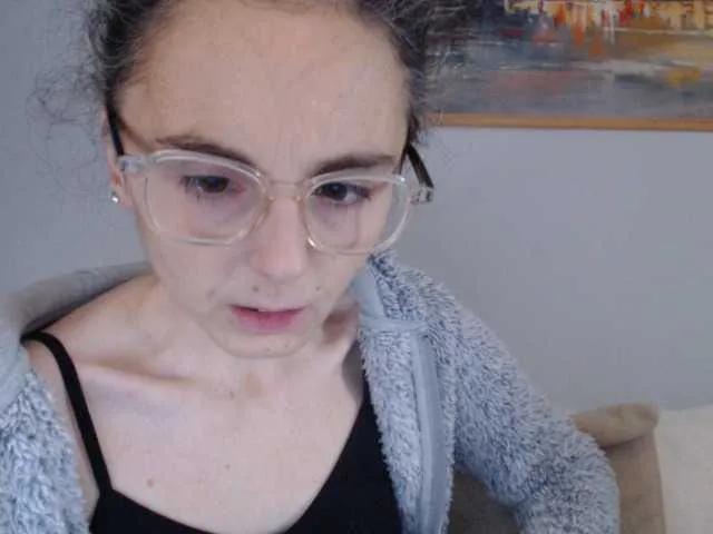 Live sex webcam photo for cleophee #294377476