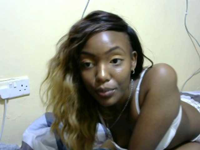 Live sex webcam photo for cleverj #273255631