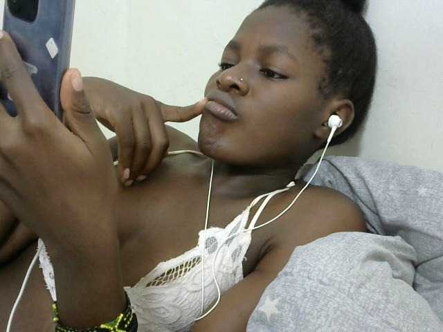 Live sex webcam photo for cleverj #275616563