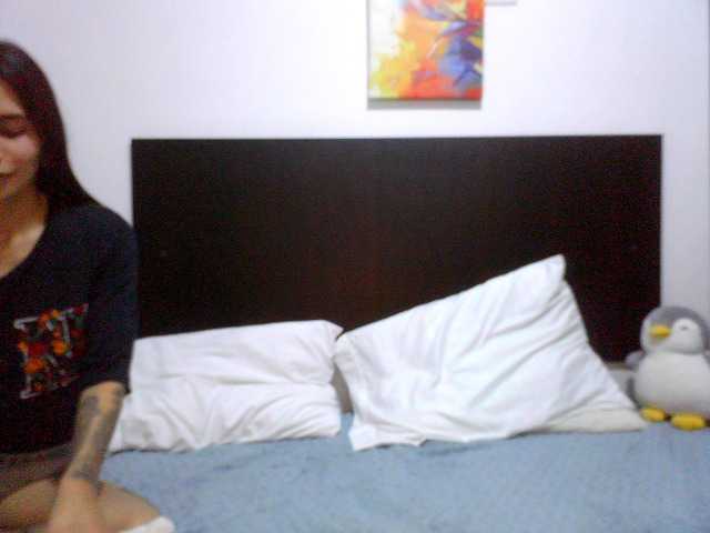 Live sex webcam photo for clhoeyviolett #291510894