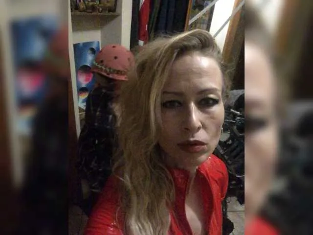 Live sex webcam photo for clitgames #275594573