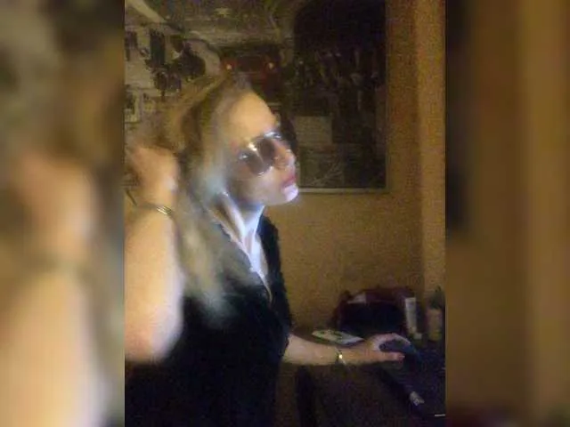 Live sex webcam photo for clitgames #275651829