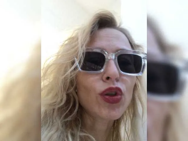 Live sex webcam photo for clitgames #275665123